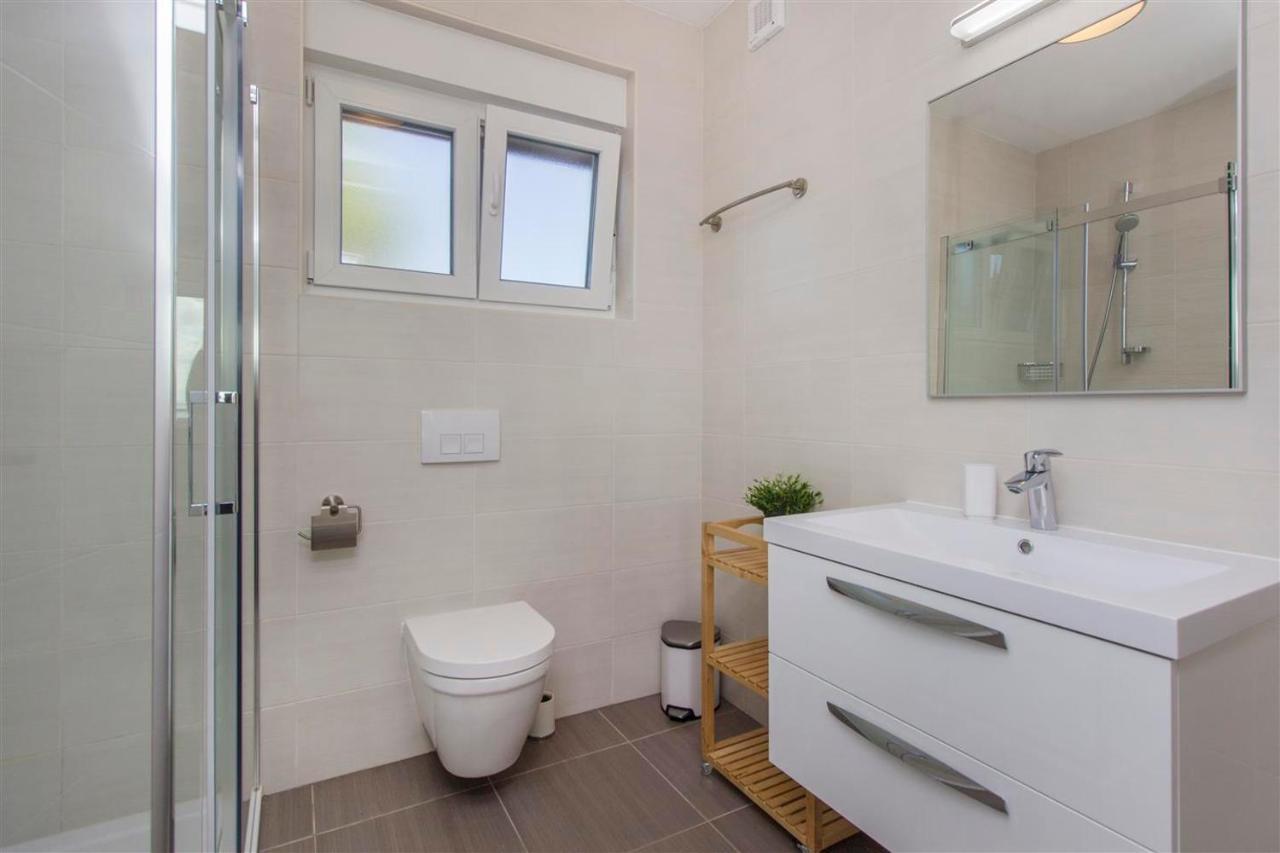 Villa Top Of Murter, Two Bedroom Apartment Bagian luar foto
